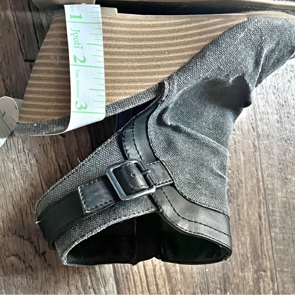 Gray Open Toe Ruched Ankle Boots mid heel wedge style sandles size 8 - Picture 5 of 9